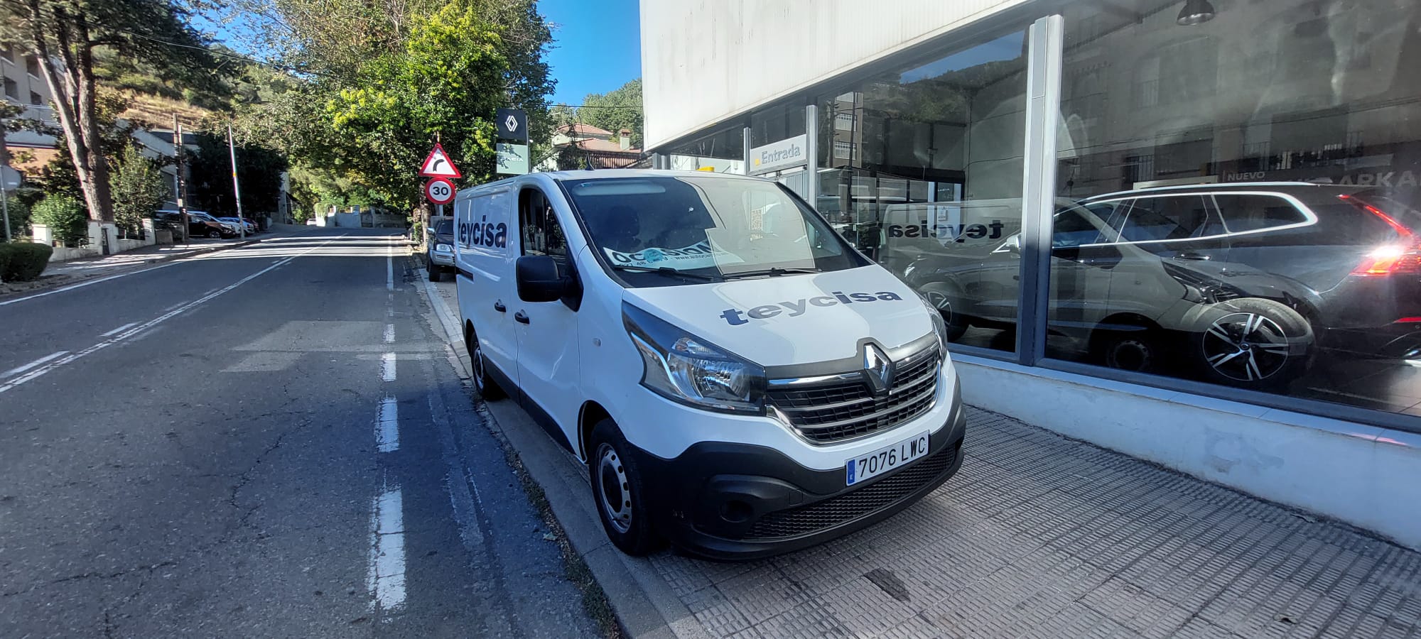Renault Trafic 2.0 120cv foto 8
